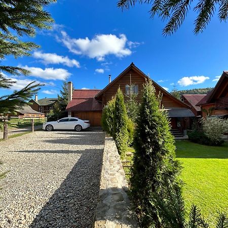 Guest House Kaspiy Bukovel Bagian luar foto