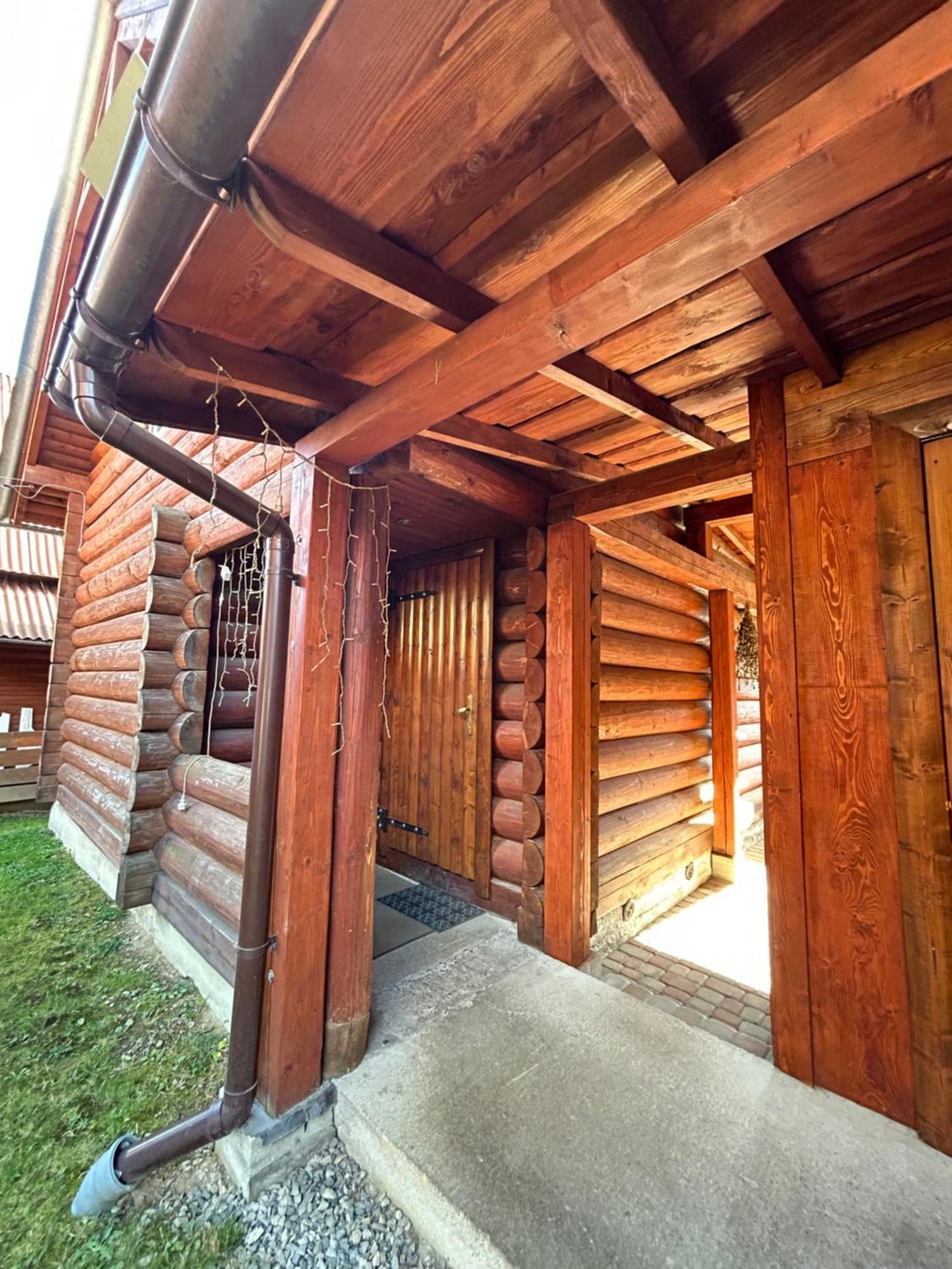 Guest House Kaspiy Bukovel Bagian luar foto