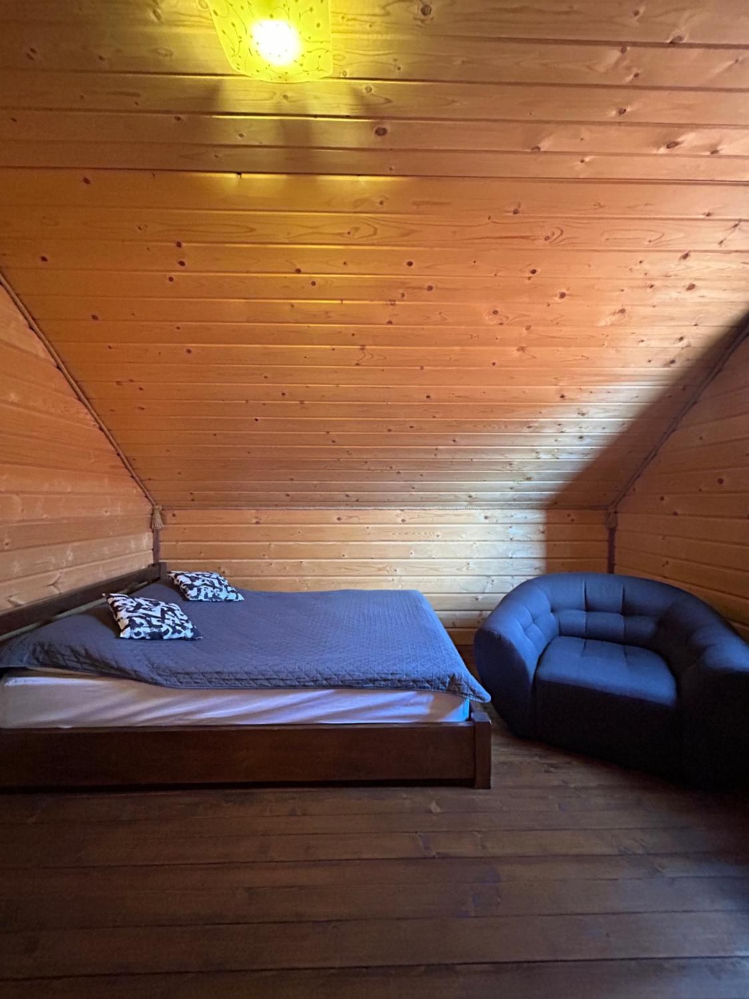 Guest House Kaspiy Bukovel Bagian luar foto