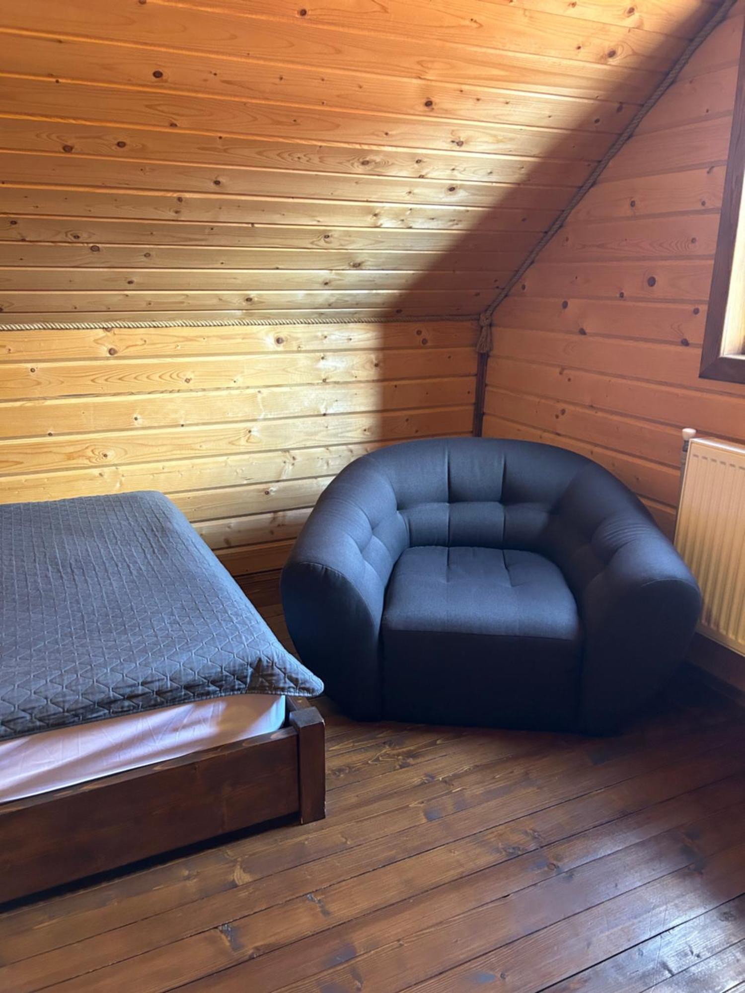Guest House Kaspiy Bukovel Bagian luar foto