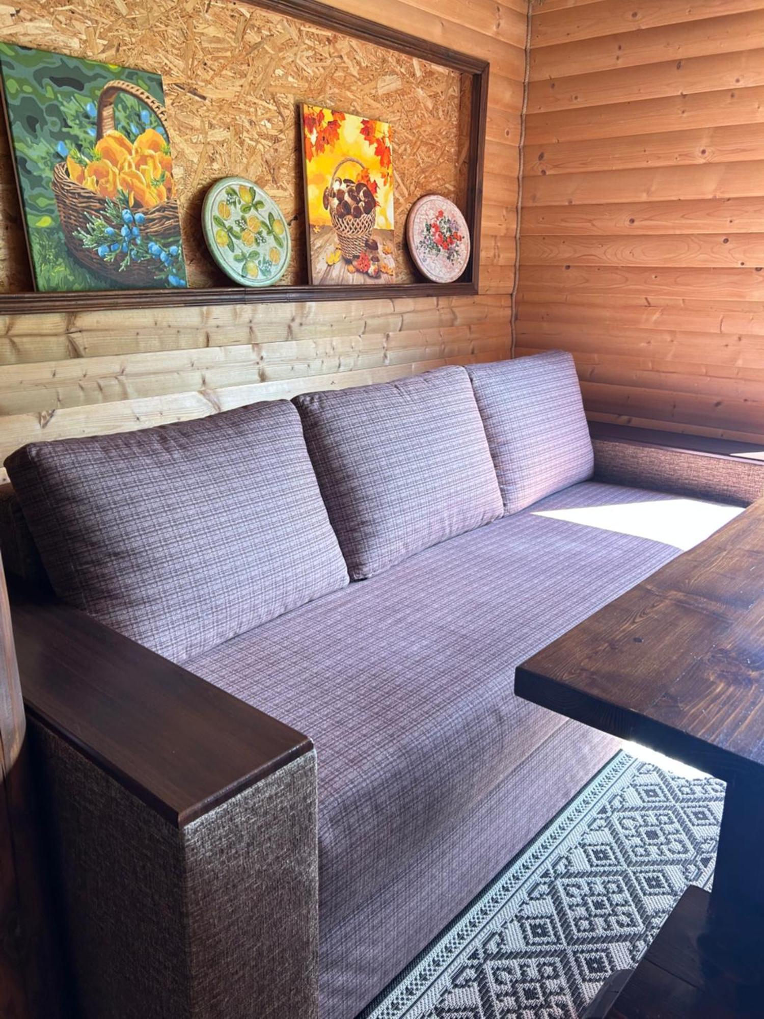Guest House Kaspiy Bukovel Bagian luar foto